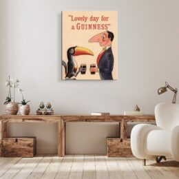 Tableau vintage bieres guiness accroché sur un mur dans une maison