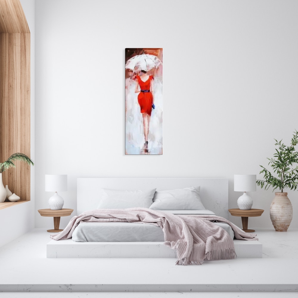 Peinture femme robe rouge sous parapluie blanc Tableau d'une femme en robe rouge de dos avec un parapluie blanc, accroché au-dessus d'un lit, 2 tables de chevets en bois avec 2 lampes blanches, une plante en terre cuite