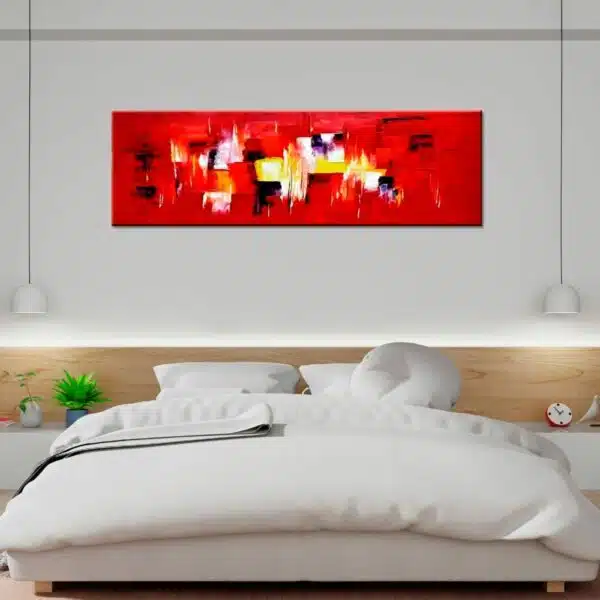 Tableau panoramique rouge jaune peinture abstraite. Bonne qualité, très original, accrochée sur un mur au-dessus d'un lit dans une maison