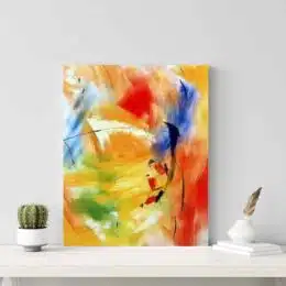 Peinture abstraite moderne, accrochée sur un mur dans un salon