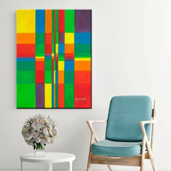 Peinture abstraite moderne cubisme multicolore. Bonne qualité et peint à l'huile accrochée sur un mur au-dessus d'un canapé et d'une table avec une vase dans une maison.