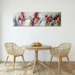 Tableau panoramique gris beige rouge peinture abstraite. Bonne qualité, très original, accrochée sur un mur au-dessus des chaises et une table dans une maison