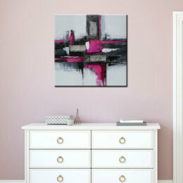 Tableau xxl abstrait gris noir parme, bonne qualité, très original, accrochée sur un mur au-dessus d'une table blanche dans un salon.